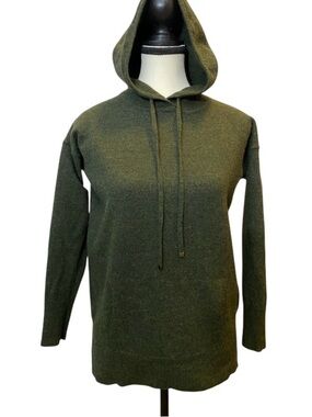 Nicole Miller 100% merino wool Olive Green Hoodie Sweater best fits size small